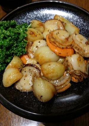 ベビーホタテとニンニクのバタオイ炒め-レシピのメイン写真