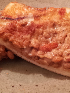 フライパンで!カリカリチーズ納豆トースト-レシピのメイン写真