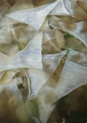 【ぐうたら】ご飯入り肉団子のワンタン鍋-レシピのメイン写真
