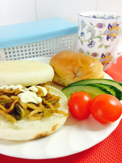 簡単 イングリッシュマフィン焼きそばパン-レシピのメイン写真
