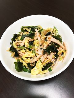 魚肉ソーセージで作る!絶品梅肉中華サラダ-レシピのメイン写真