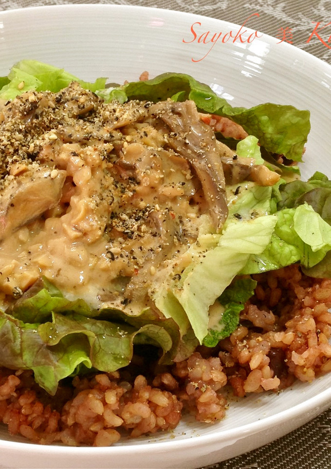 舞茸とレタスの胡麻だれ納豆丼-レシピのメイン写真