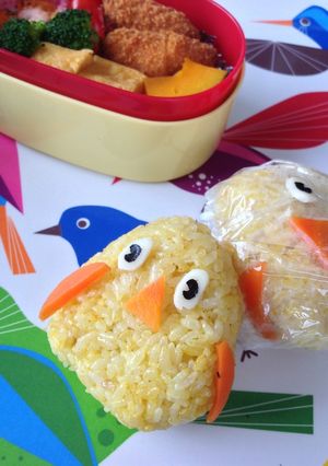 簡単キャラ弁！カレー粉で！ひよこおにぎり-レシピのメイン写真