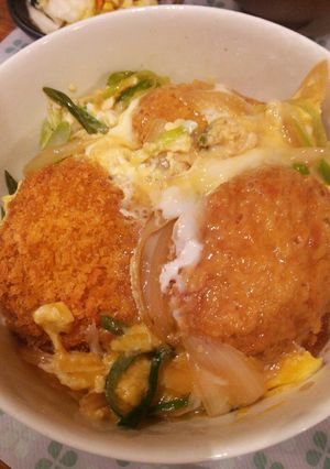 市販のカツとめんつゆで♪カツ丼-レシピのメイン写真