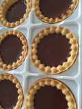 市販のタルトで生チョコタルト