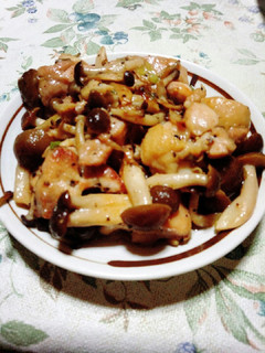 鶏もも肉としめじの塩炒め-レシピのメイン写真