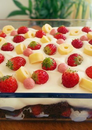 HMブラウニーとイチゴのスコップケーキ-レシピのメイン写真
