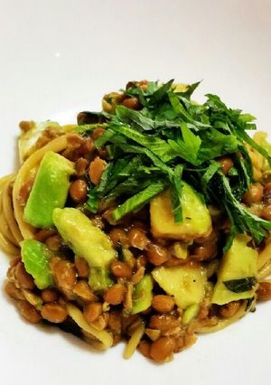 アボカドと納豆の梅しそ風味パスタ☆中華麺-レシピのメイン写真