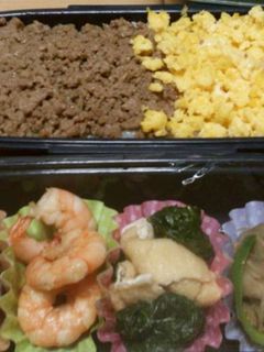 お弁当に☆ 鶏そぼろ&卵そぼろ-レシピのメイン写真