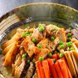 鶏肉と根菜の黒胡麻味噌煮