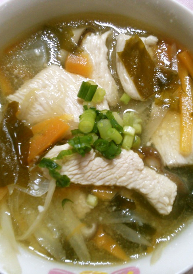 簡単　鶏肉　ごぼう　ワカメの　中華スープ-レシピのメイン写真