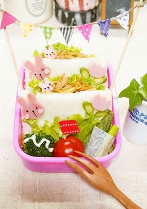 ✿焼きそば&うさぎのポケットサンド✿-レシピのメイン写真