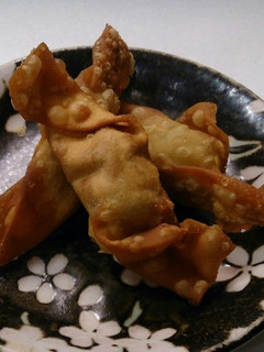 ワンタンの皮deさつまいもパリパリ揚げ♪-レシピのメイン写真
