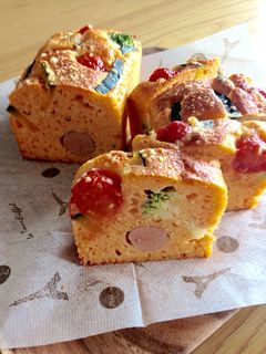 ケークサレ〜市販のトマトソースを使って〜-レシピのメイン写真
