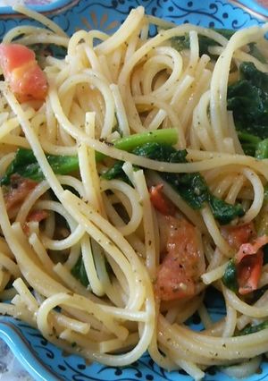 アスパラとトマトのバジルクリームパスタ-レシピのメイン写真