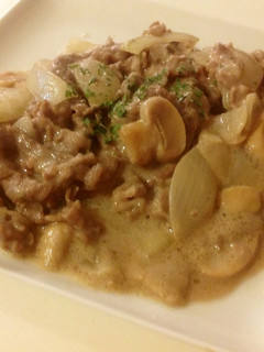 牛乳で簡単☆牛肉とキノコのクリーム煮-レシピのメイン写真