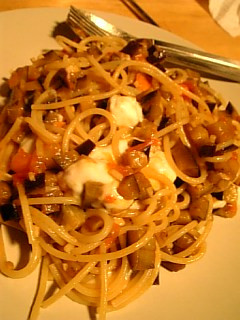 ナスとモッツアレラのトマトソースパスタ-レシピのメイン写真