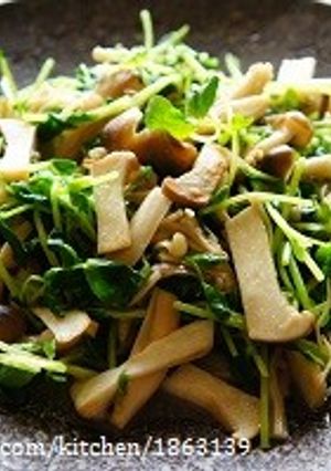 黄金比★豆苗ときのこの塩ダレ炒め-レシピのメイン写真