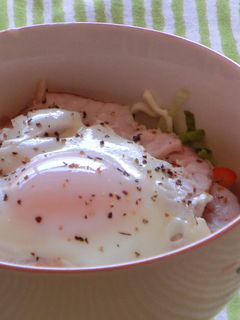 ✿朝ごはんに✿すぐできる!ハムエッグ丼-レシピのメイン写真