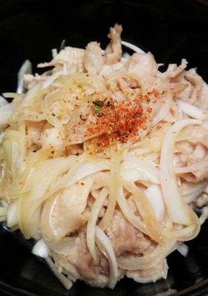 鶏皮と玉ねぎのサッパリ♪鶏皮ポン酢♡-レシピのメイン写真