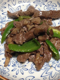 舞茸牛肉とピーマンの炒め物-レシピのメイン写真