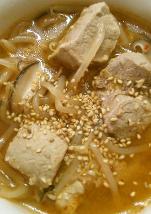 簡単　美味しい　豚肉　もやしの　ピリ辛煮-レシピのメイン写真