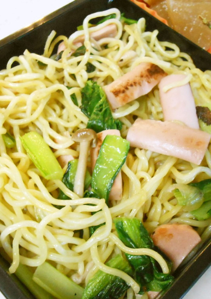 簡単☆魚肉ソーセージと小松菜の焼きそば-レシピのメイン写真