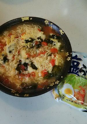 イタリアンなサッポロ一番塩ラーメン♪-レシピのメイン写真