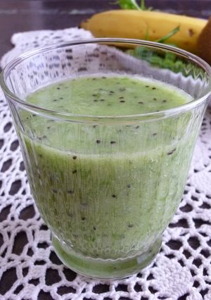 ஐキウイとバナナと水菜のスムージーஐ-レシピのメイン写真