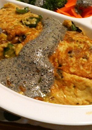 納豆オムレツ黒胡麻豆乳ドレッシングがけ-レシピのメイン写真