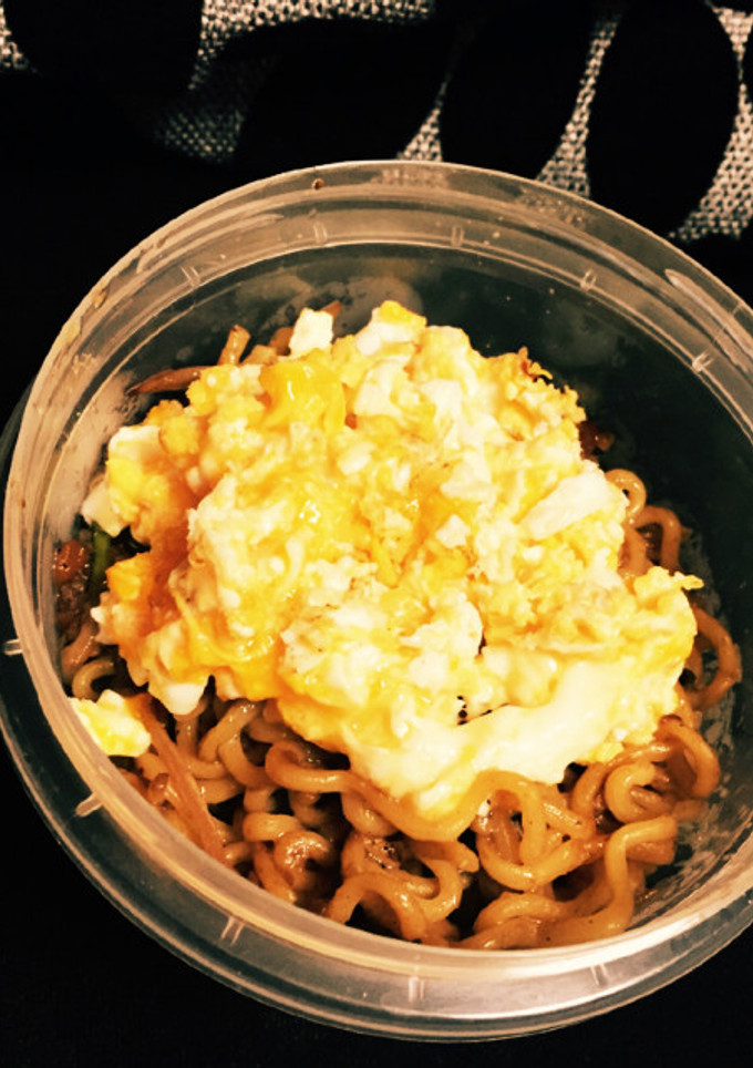 お弁当にも♪卵のせ焼きそば♪-レシピのメイン写真