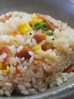 炊飯器で、カンタン!ごま油香るチャーハン-レシピのメイン写真