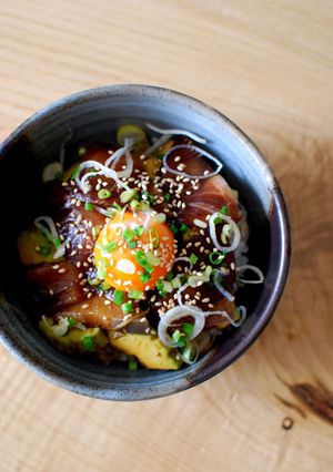 旦那さん絶賛！簡単アボカド入り漬け丼-レシピのメイン写真