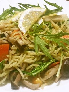 塩レモン風味キノコたっぷり塩焼きそば-レシピのメイン写真