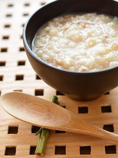 簡単!炊飯器で簡単に麦入りかつお節のお粥-レシピのメイン写真