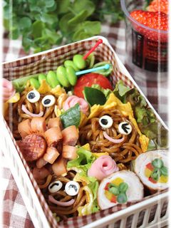 焼そばで*ひまわり畑のお弁当*-レシピのメイン写真