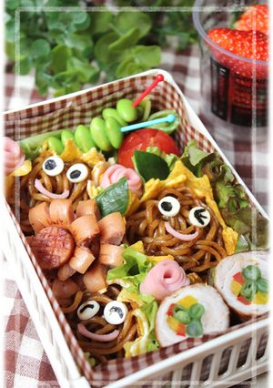 焼そばで*ひまわり畑のお弁当*-レシピのメイン写真
