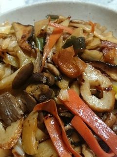キクイモ、4種キノコなど激旨の油炒め-レシピのメイン写真