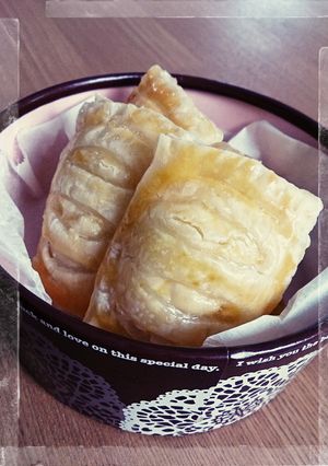 冷凍パイシートで☆クリームチーズパイ♪-レシピのメイン写真