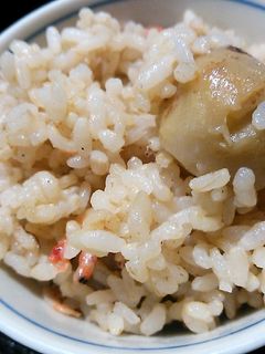 里芋と桜エビの炊き込みご飯-レシピのメイン写真