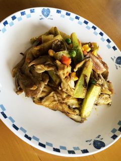 ブロッコリーの茎と舞茸のカレーマヨ炒め-レシピのメイン写真