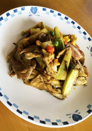 ブロッコリーの茎と舞茸のカレーマヨ炒め-レシピのメイン写真
