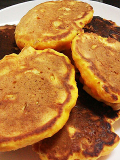 さつまいもとウインナーのホットケーキ-レシピのメイン写真