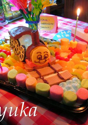 HAPPYBIRTHDAYトーマスケーキ-レシピのメイン写真