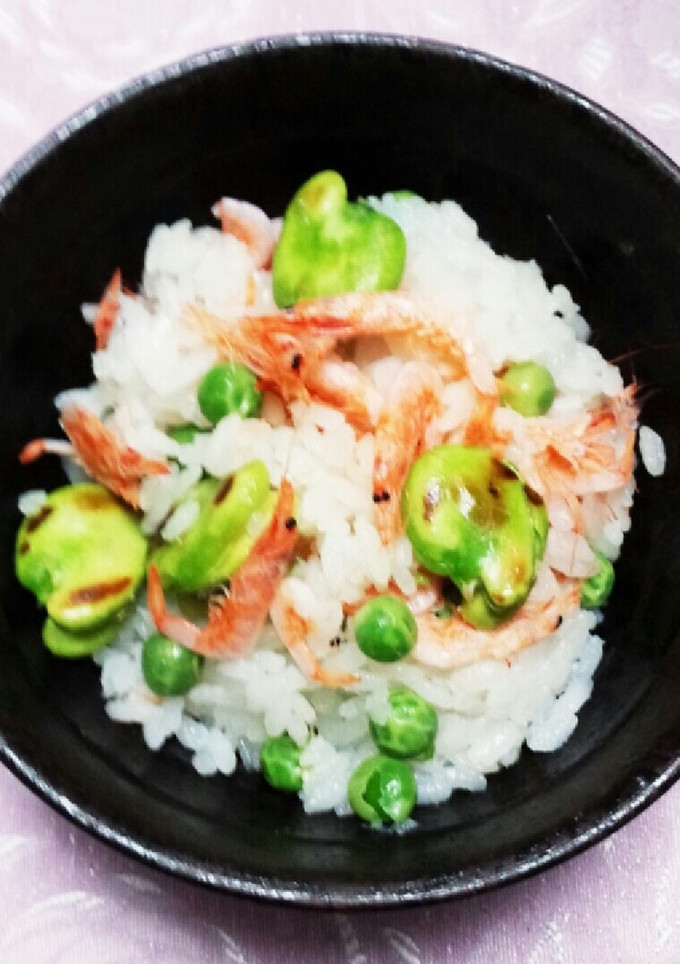 桜エビと春のお豆の炊き込みごはん♪-レシピのメイン写真