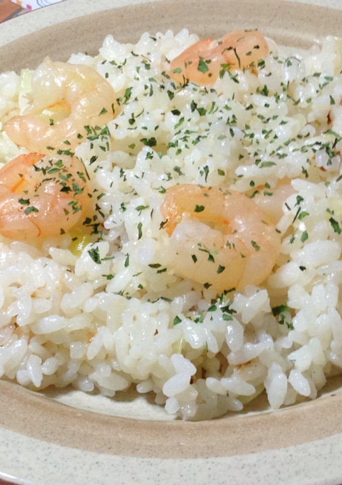 炊飯器で炊き込みエビピラフ-レシピのメイン写真