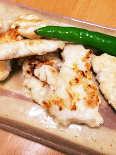 こりゃうまい〜!鶏胸肉の塩だれレモン炒め-レシピのメイン写真