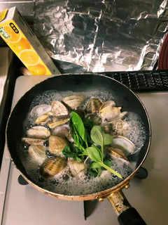 あさりのワイン蒸し ハーブ風味-レシピのメイン写真