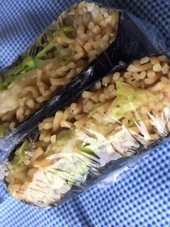 やきそばinチーズおにぎらず-レシピのメイン写真