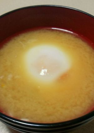 簡単！半熟玉子入り味噌汁-レシピのメイン写真
